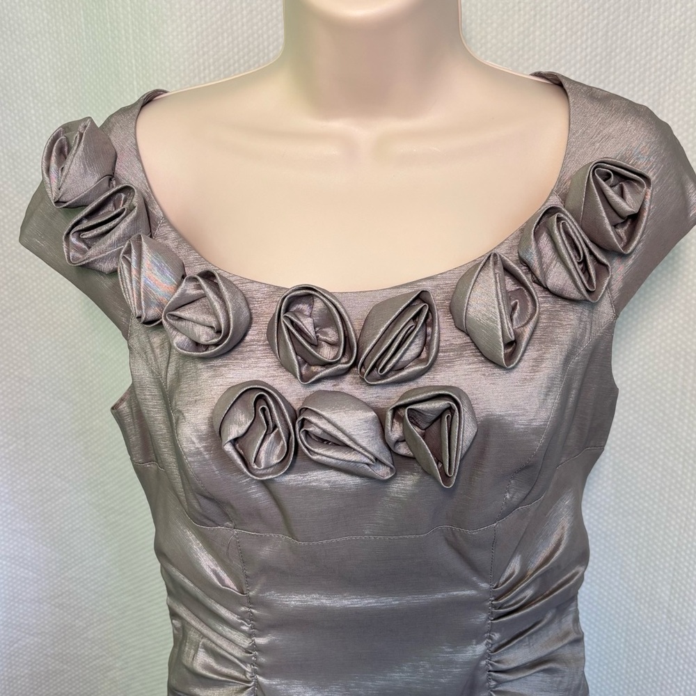 Adrianna Papell Silver Rouched Sheath Dress size 6